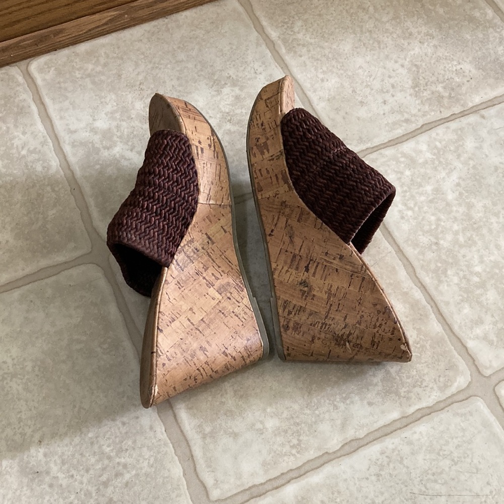 Wedges - Picture 6 of 7